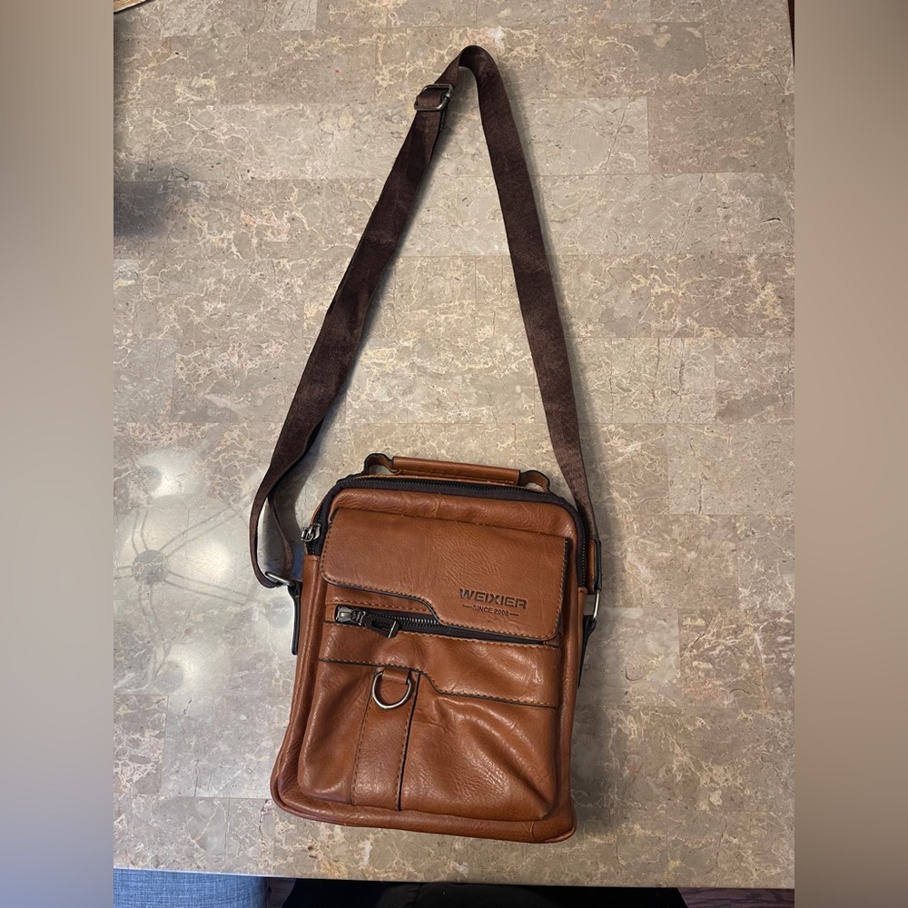 Tan Leather Men's Messenger Bag